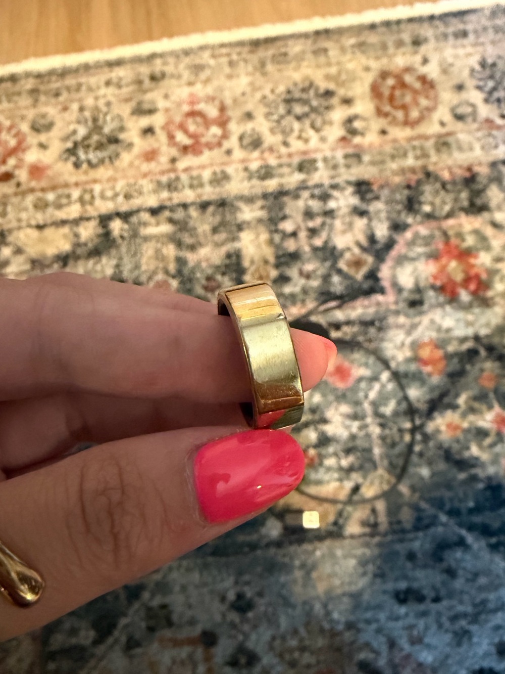 Oura ring 3 size 9 & charger